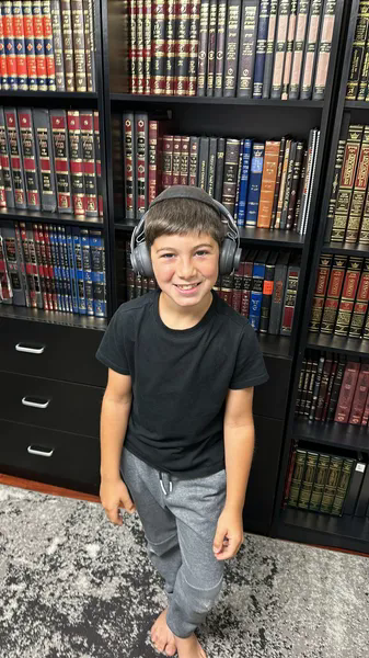 Smiling One Time Mishnayos student